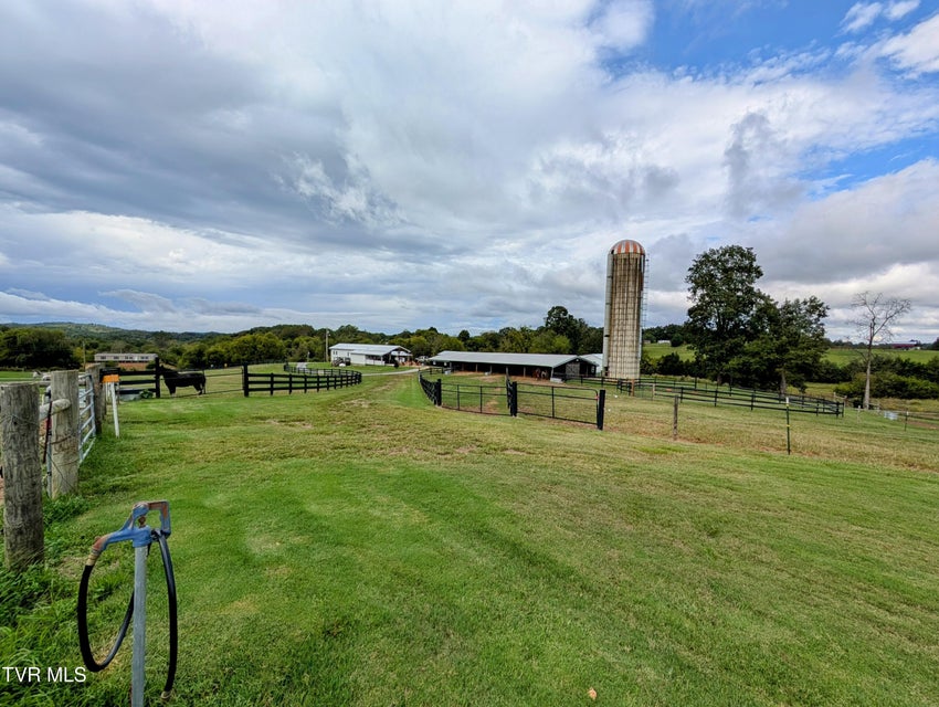 Photo #23: 780 Bright Hope Road