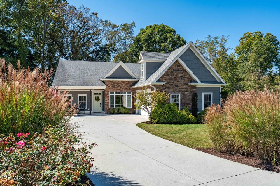 Photo #4: 195 Creek Side Court