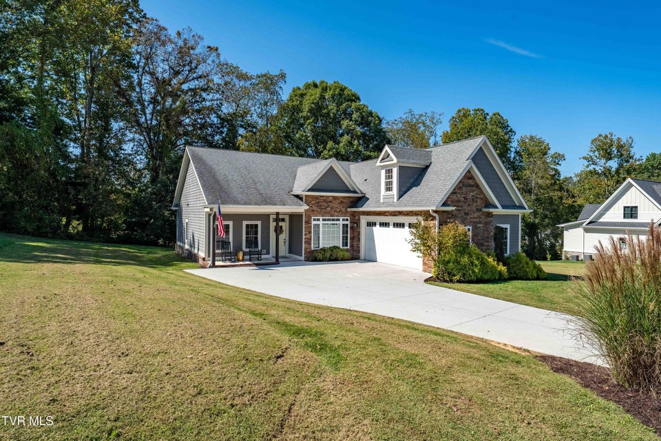 Photo #5: 195 Creek Side Court