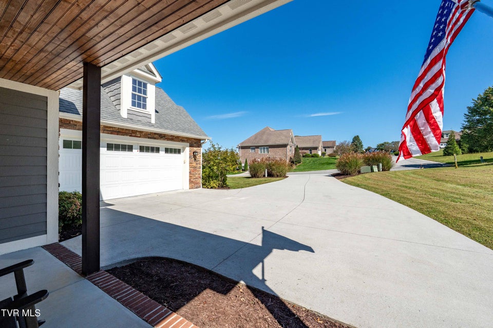 Photo #12: 195 Creek Side Court