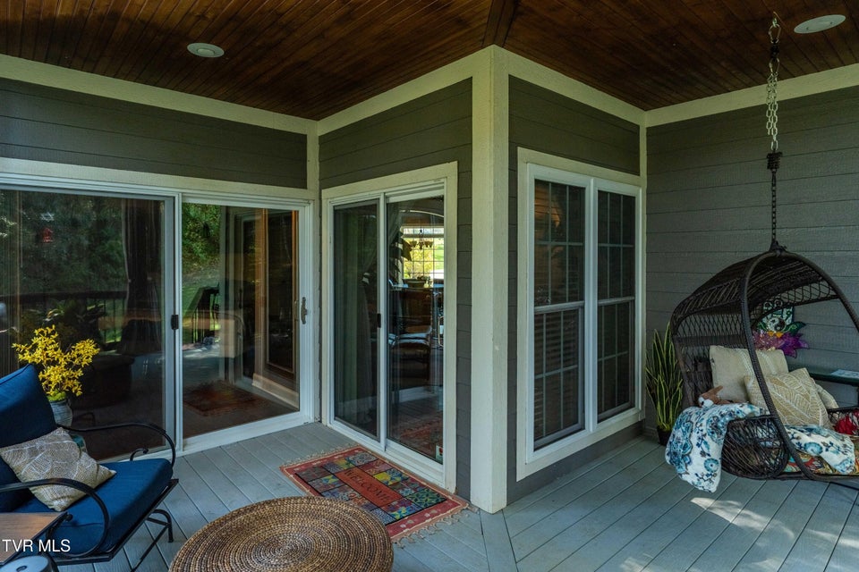 Photo #18: 195 Creek Side Court