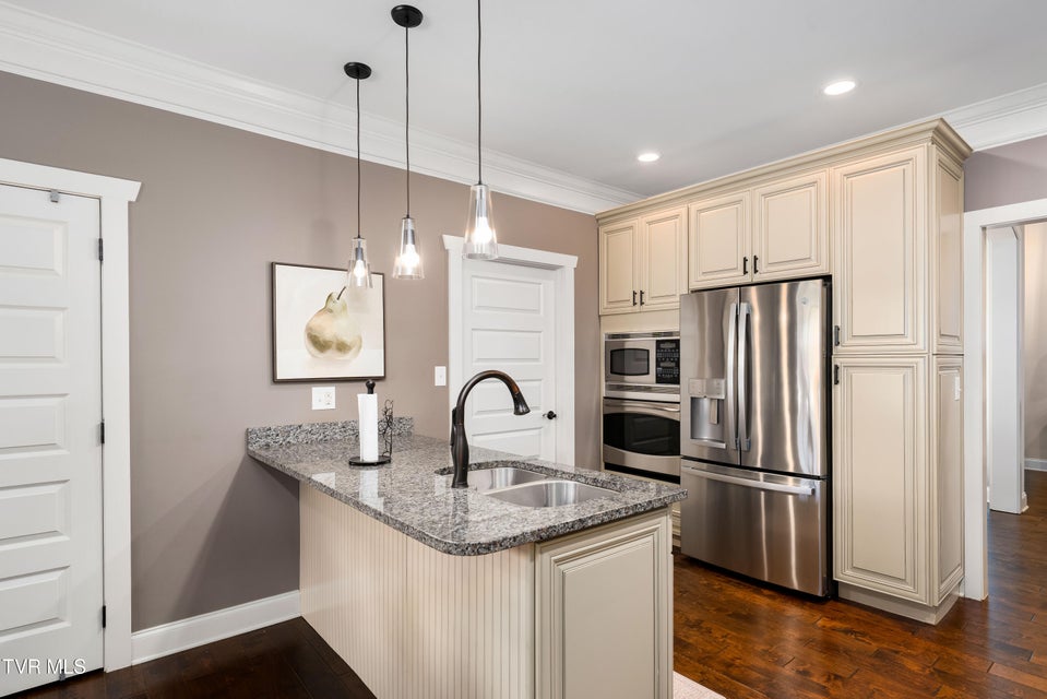 Photo #33: 195 Creek Side Court