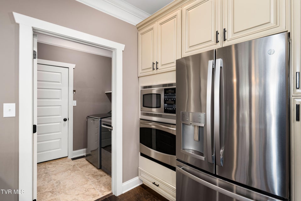 Photo #36: 195 Creek Side Court