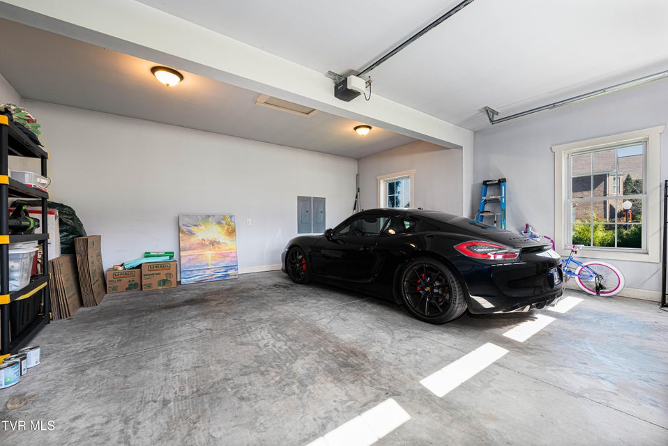 Photo #39: 195 Creek Side Court