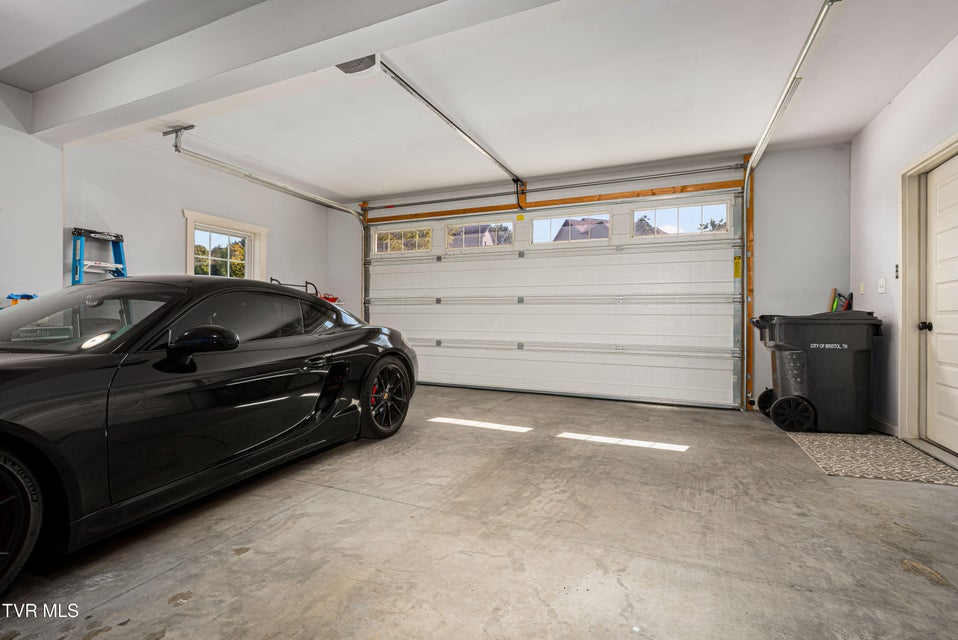 Photo #40: 195 Creek Side Court