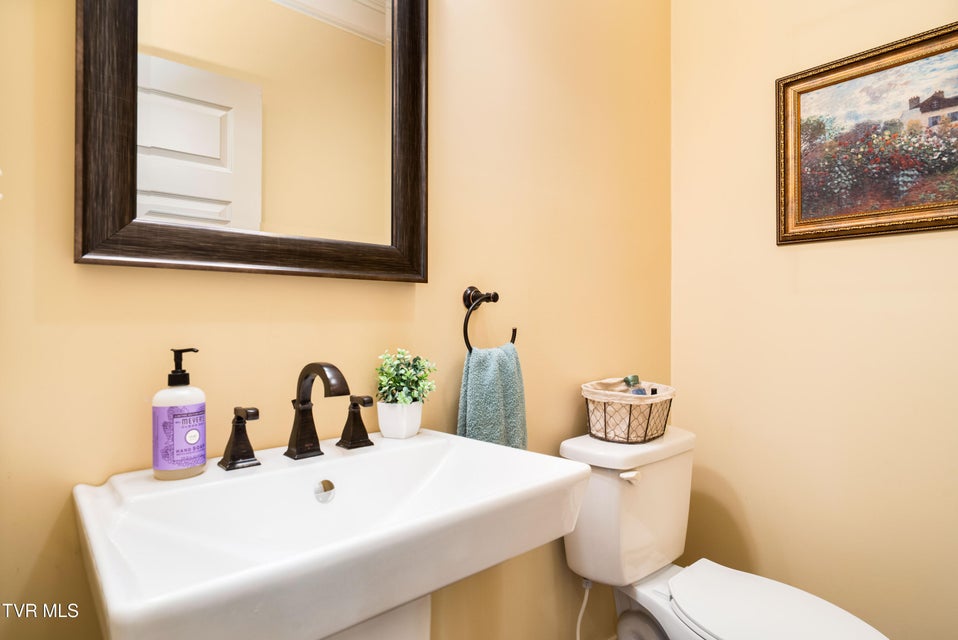 Photo #47: 195 Creek Side Court