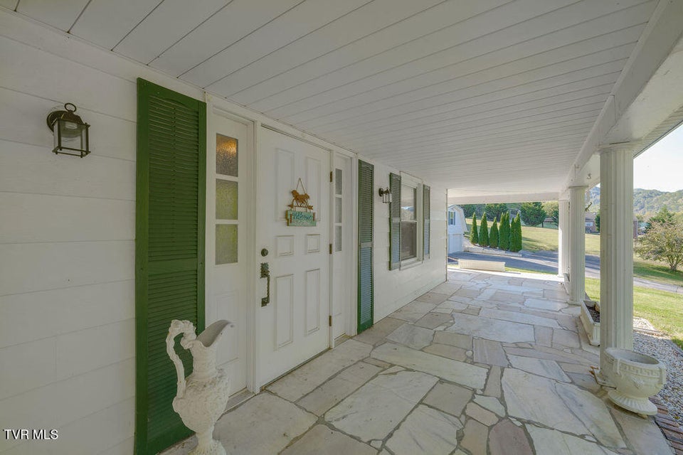 Photo #5: 1439 Riverview Drive