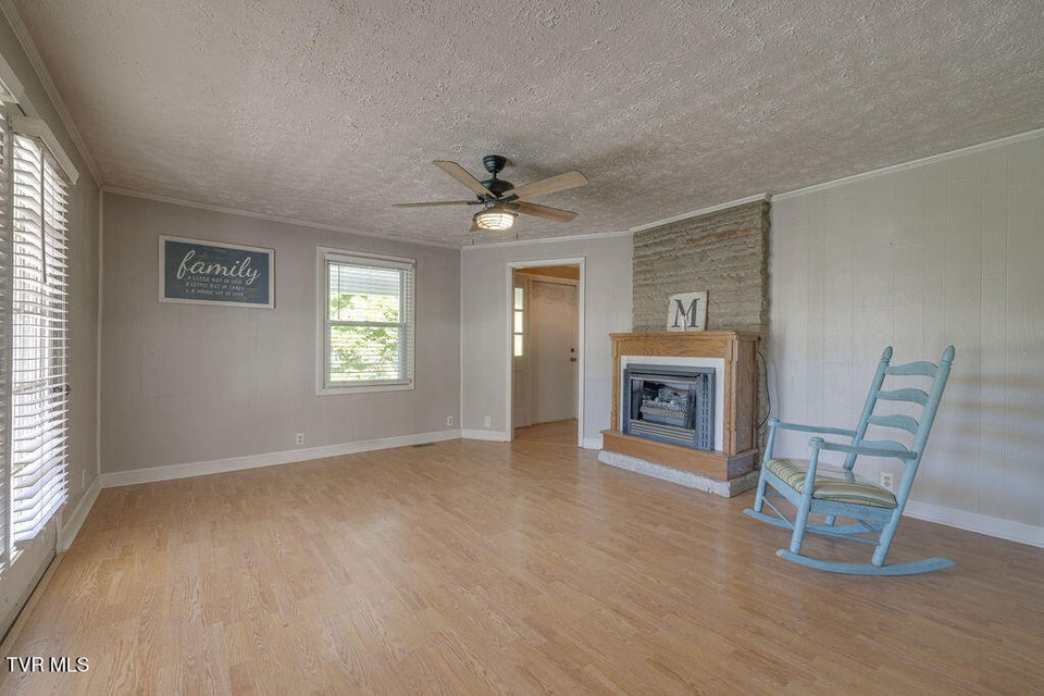 Photo #11: 1439 Riverview Drive