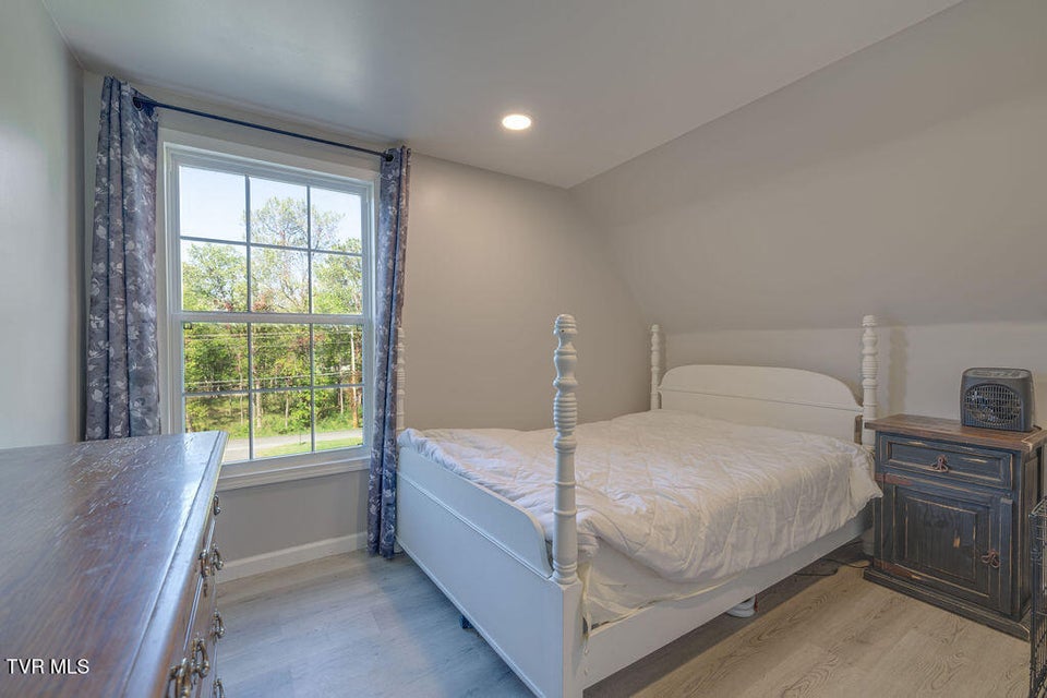 Photo #54: 1439 Riverview Drive