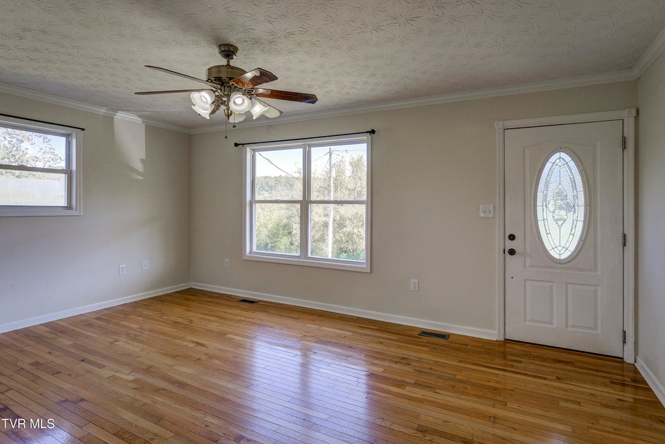 Photo #5: 185 Pates Lane