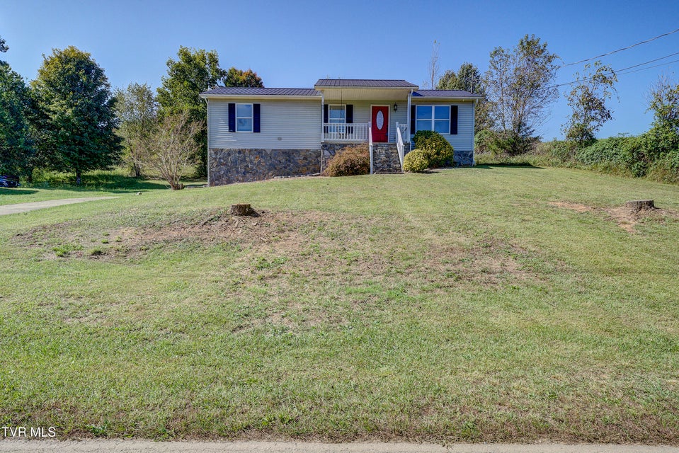 Photo #3: 185 Pates Lane
