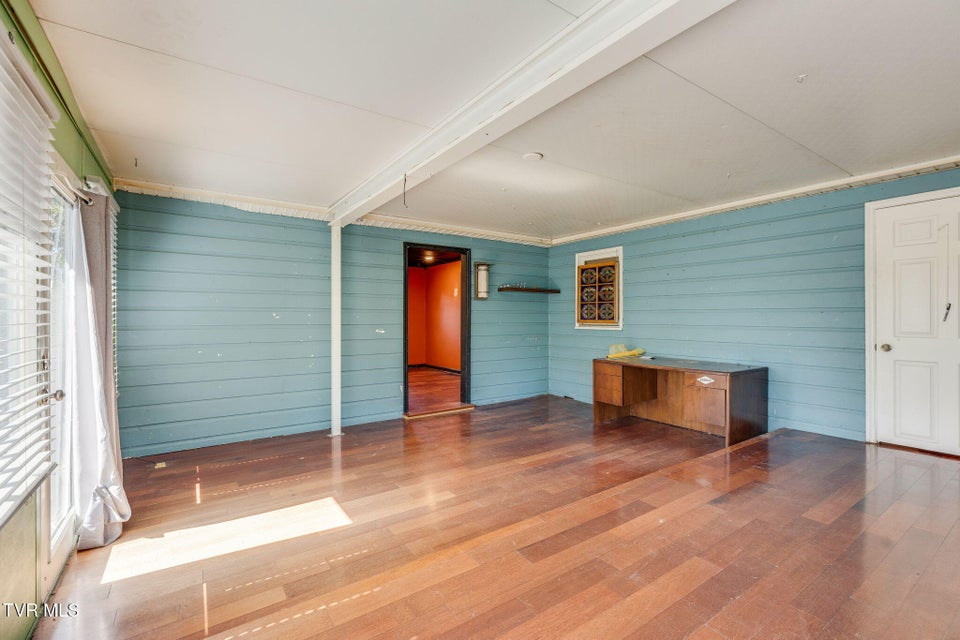 Photo #18: 815 Polk Avenue