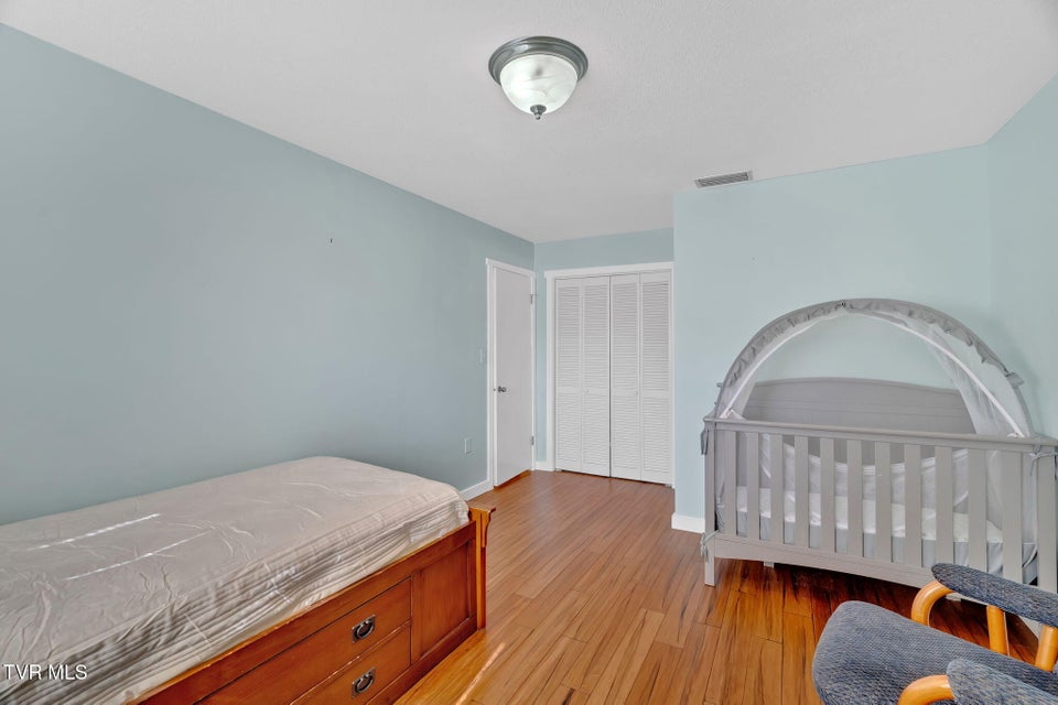 Photo #20: 404 Manor Drive