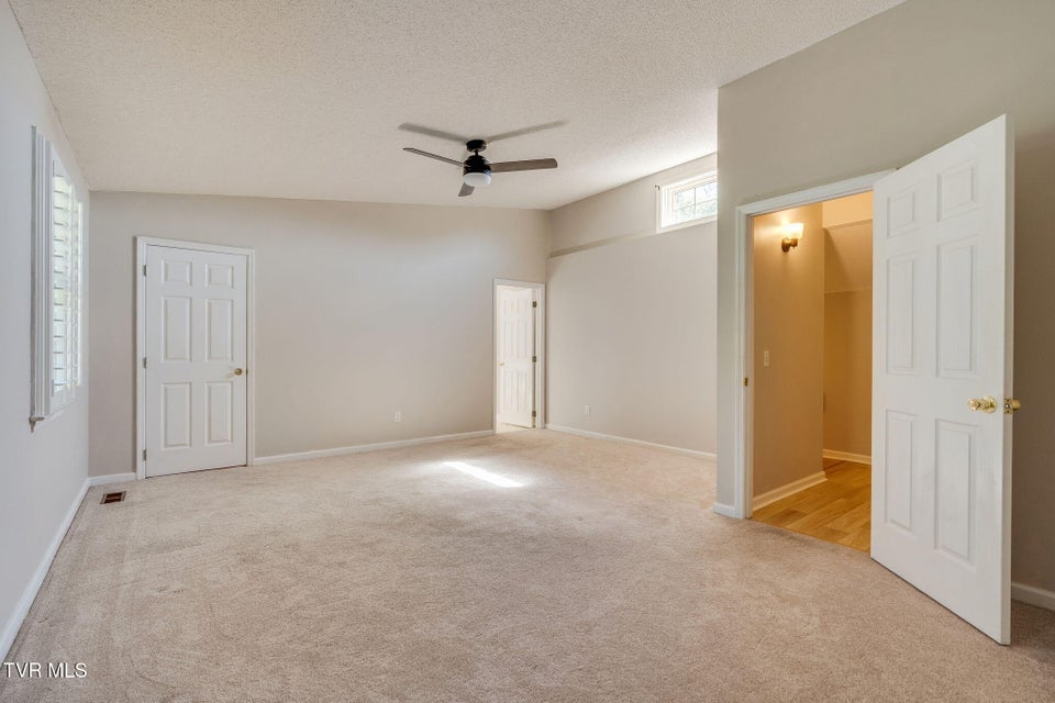 Photo #18: 404 Phoenix Court