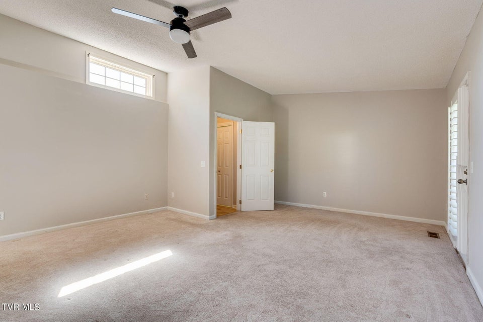 Photo #19: 404 Phoenix Court