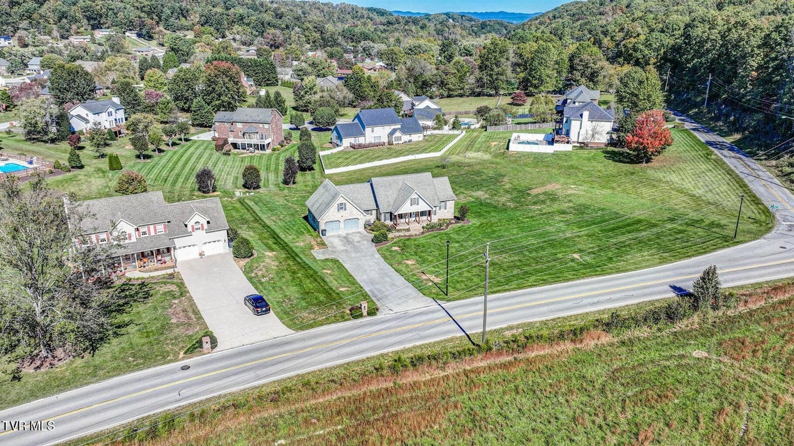 Photo #37: 604 Snapps Ferry Road