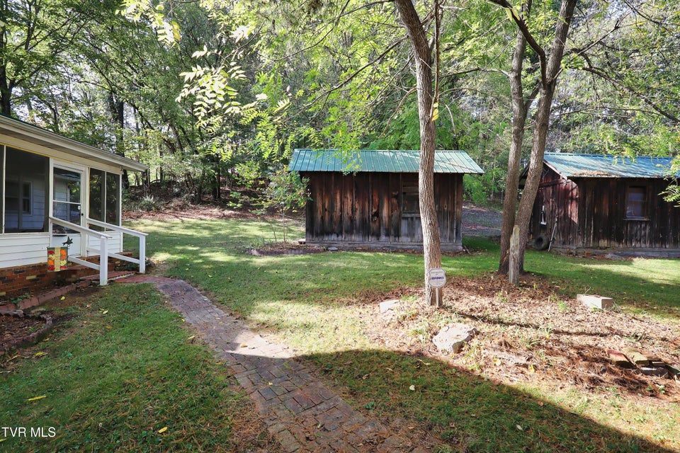 Photo #9: 492 Daw Road Road