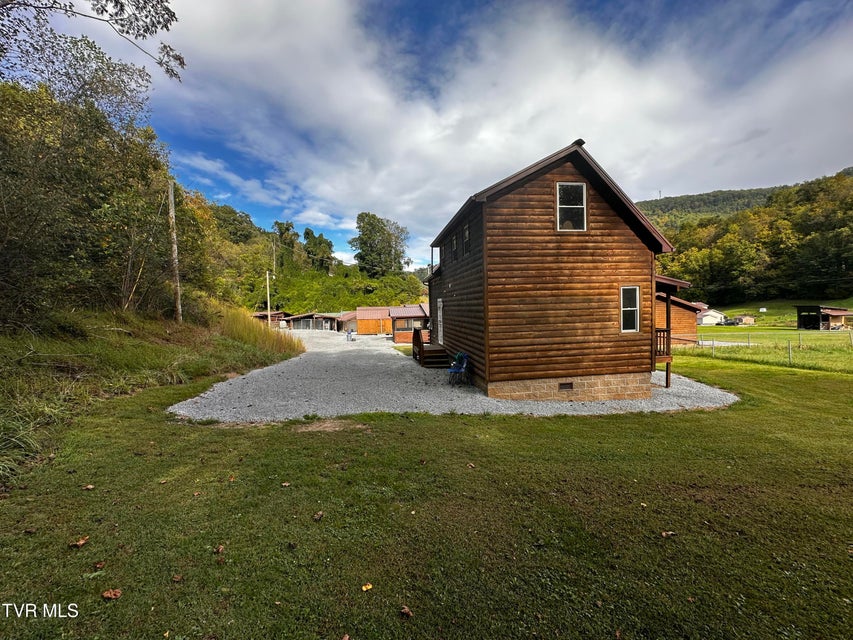 Photo #32: 1505 Williams Hollow Road