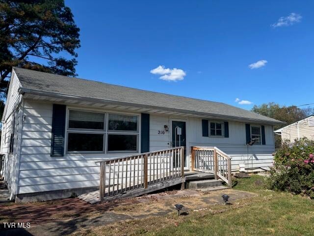 Photo #4: 210 Hemlock Road