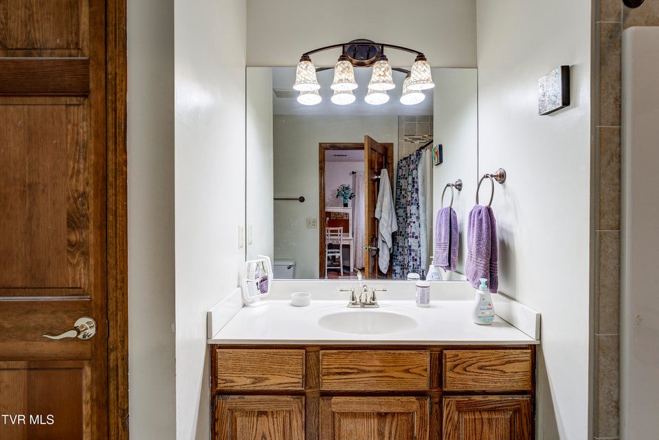 Photo #35: 3326 Bondwood Circle