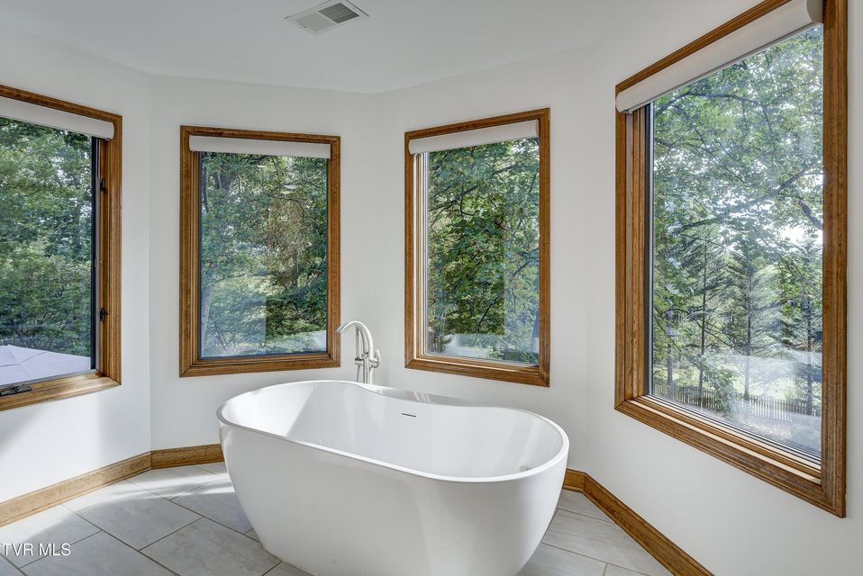 Photo #44: 3326 Bondwood Circle