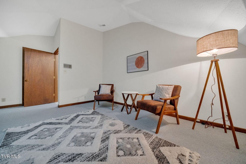 Photo #33: 623 Dover Avenue