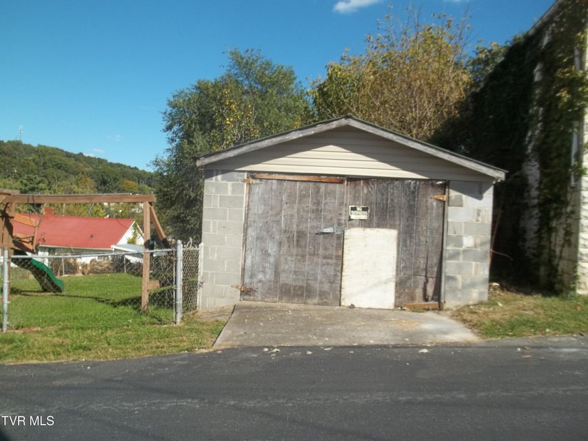 Photo #6: 224 Virgil Avenue