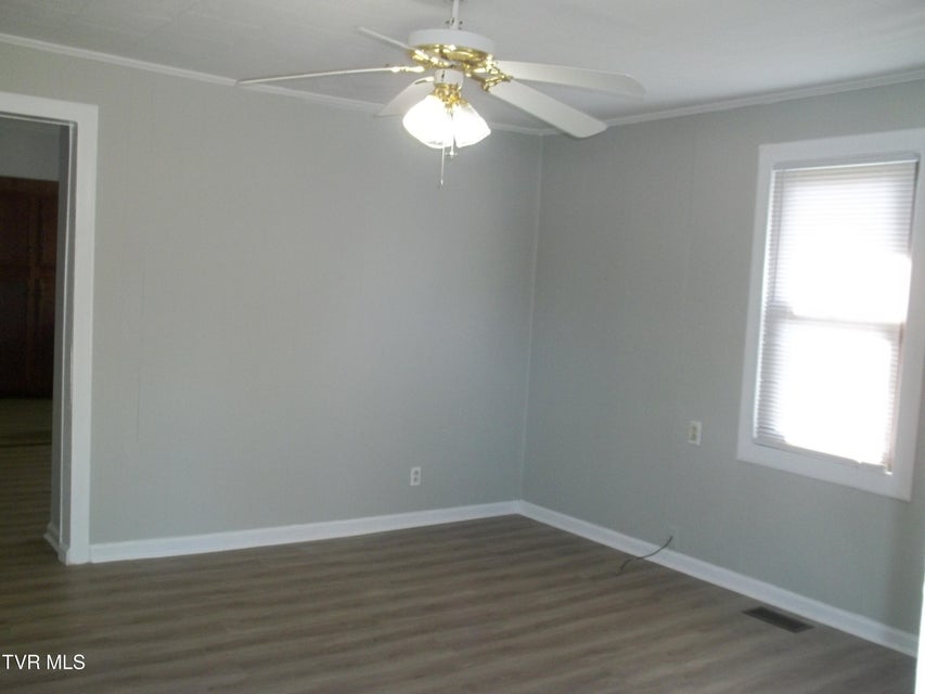 Photo #10: 224 Virgil Avenue