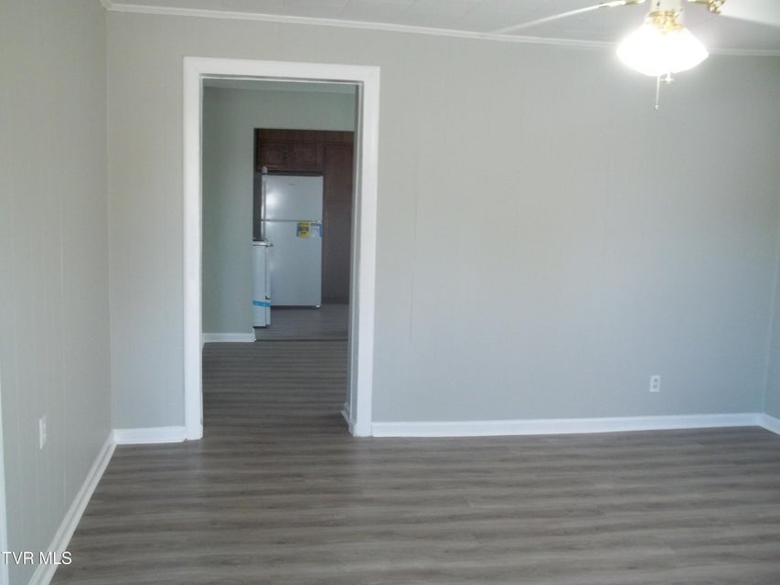 Photo #11: 224 Virgil Avenue