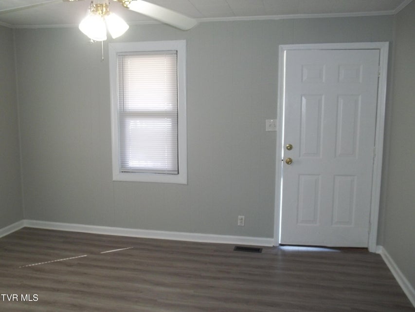 Photo #13: 224 Virgil Avenue