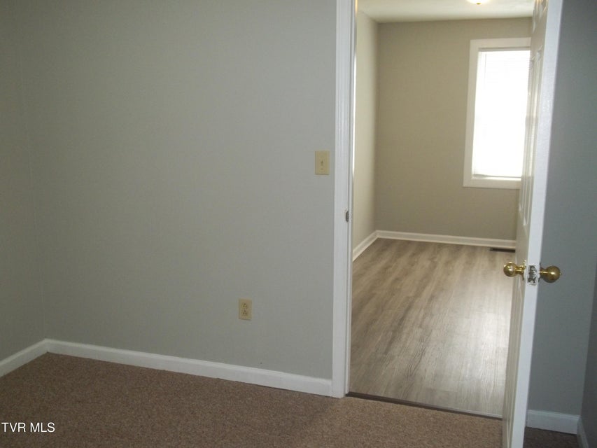Photo #22: 224 Virgil Avenue