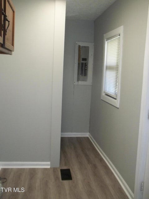 Photo #32: 224 Virgil Avenue