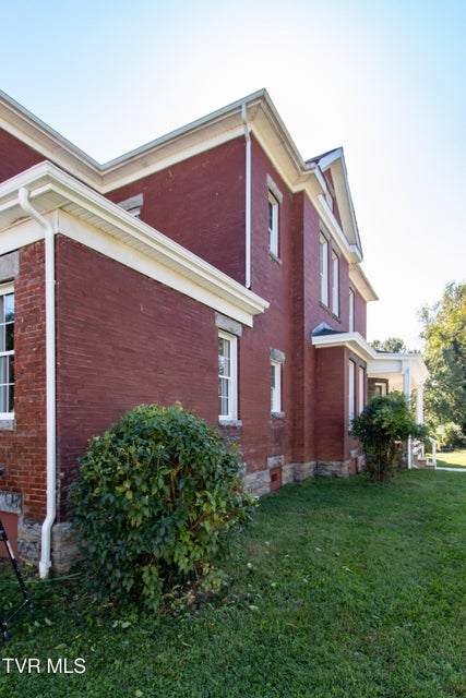 Photo #12: 805 Highland Ave Avenue