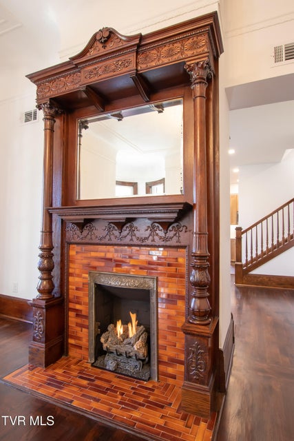 Photo #18: 805 Highland Ave Avenue