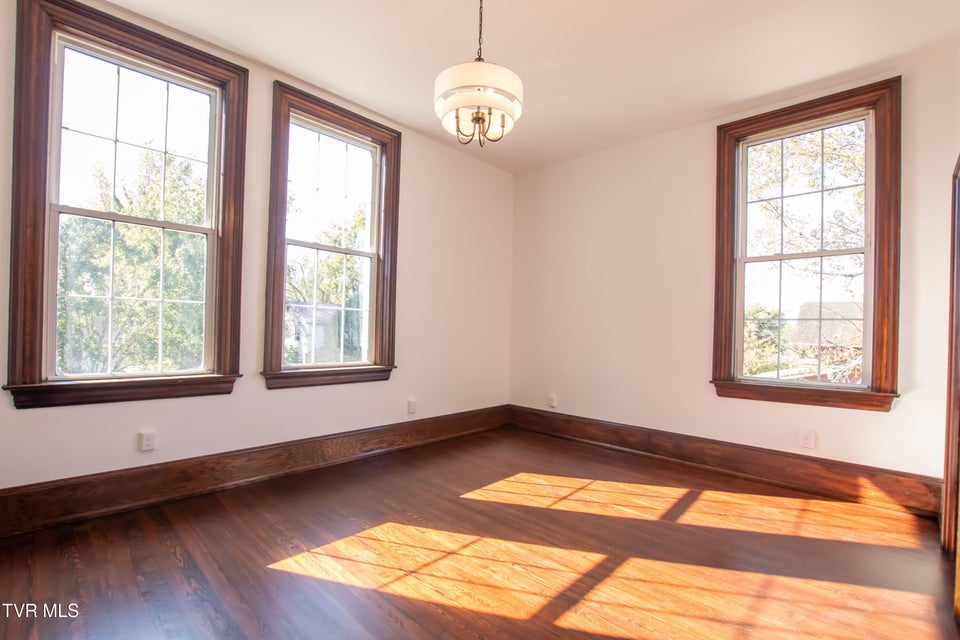 Photo #35: 805 Highland Ave Avenue