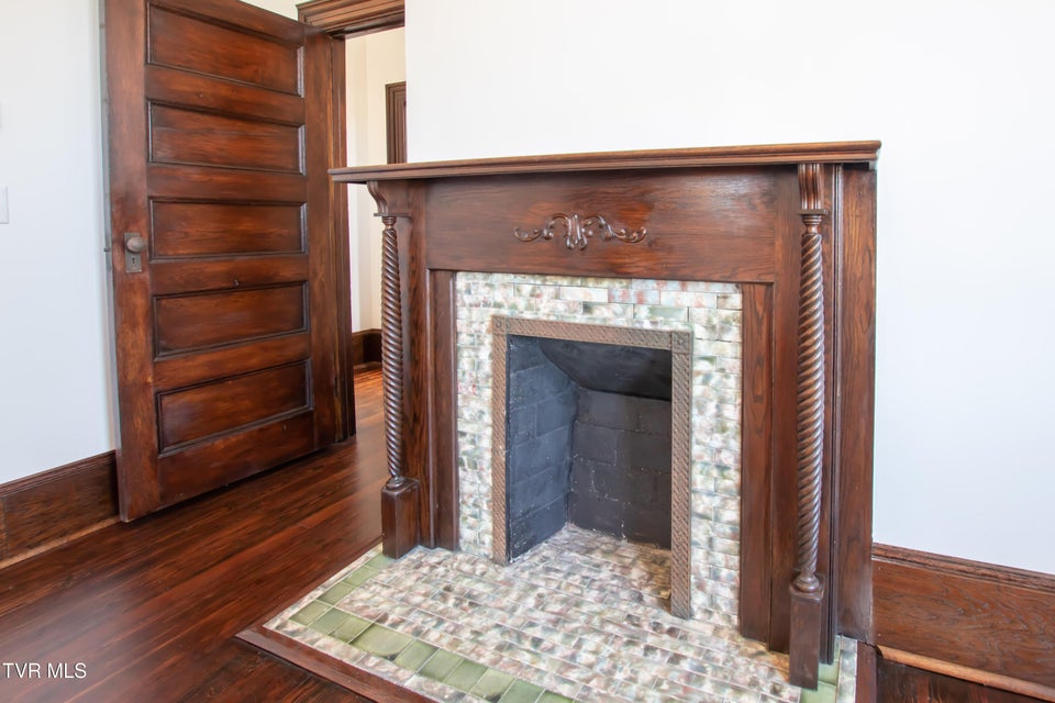 Photo #43: 805 Highland Ave Avenue