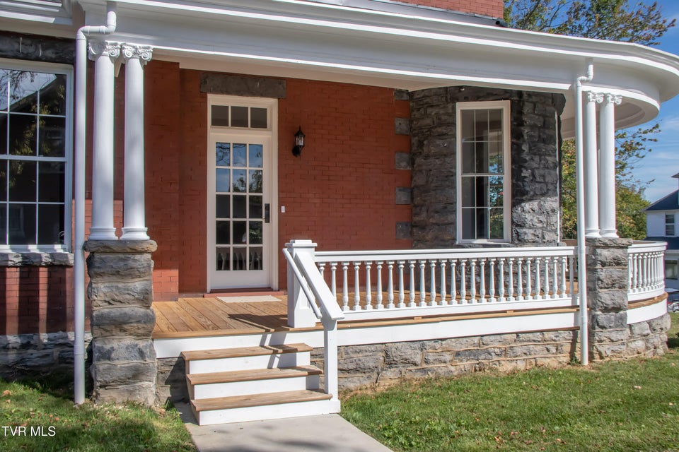 Photo #61: 805 Highland Ave Avenue