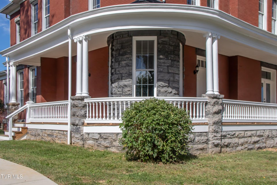 Photo #62: 805 Highland Ave Avenue