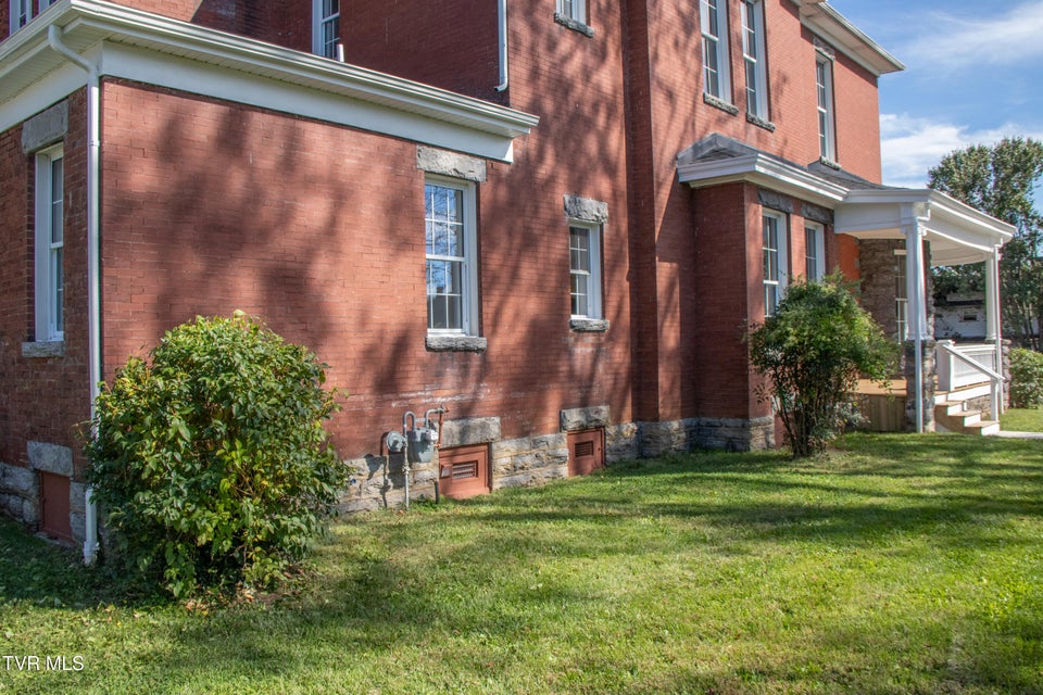 Photo #69: 805 Highland Ave Avenue