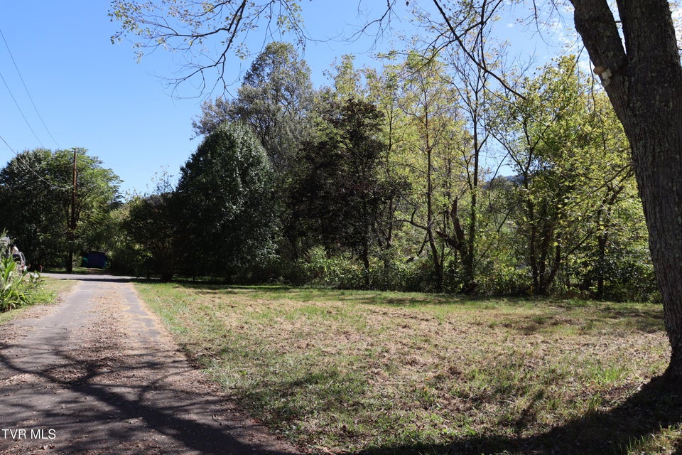 Photo #4: 2053 Alto Street