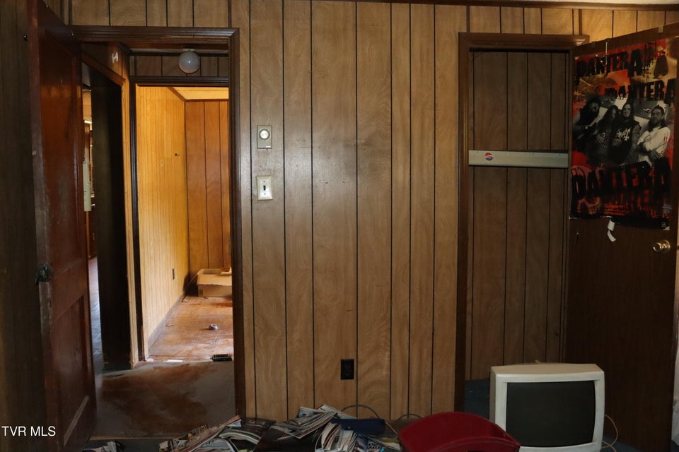 Photo #29: 2053 Alto Street