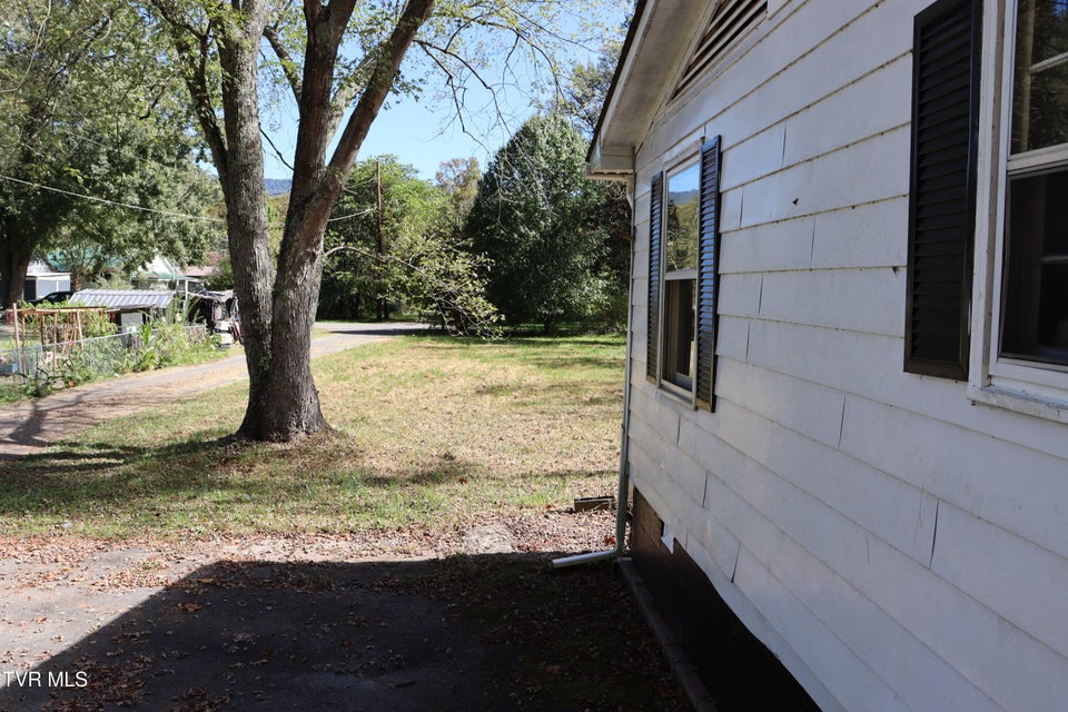 Photo #14: 2053 Alto Street