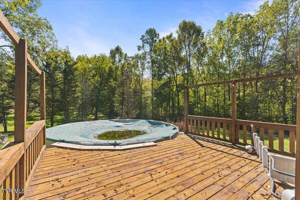 Photo #10: 3537 Greenwood Drive