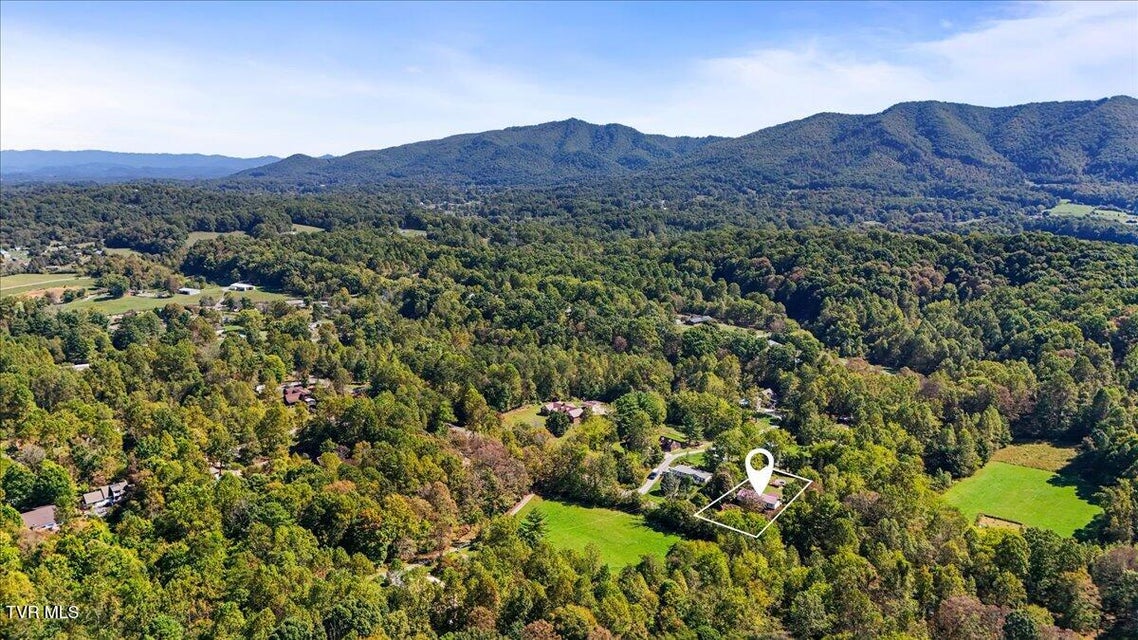 Photo #16: 3537 Greenwood Drive