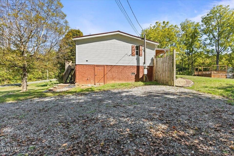 Photo #6: 3537 Greenwood Drive
