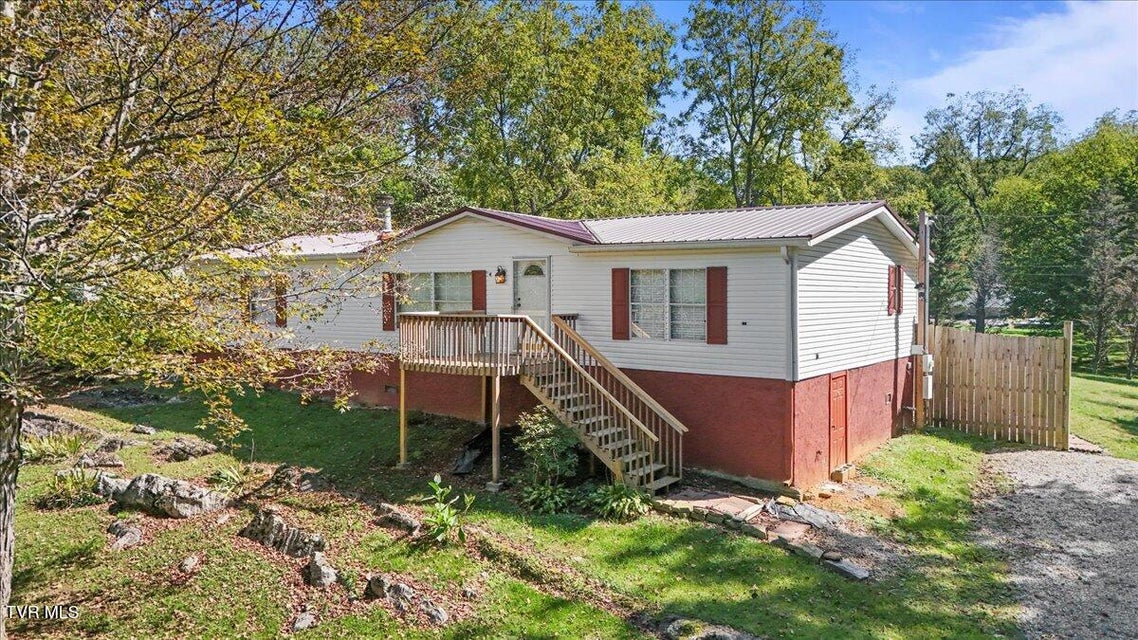 Photo #2: 3537 Greenwood Drive