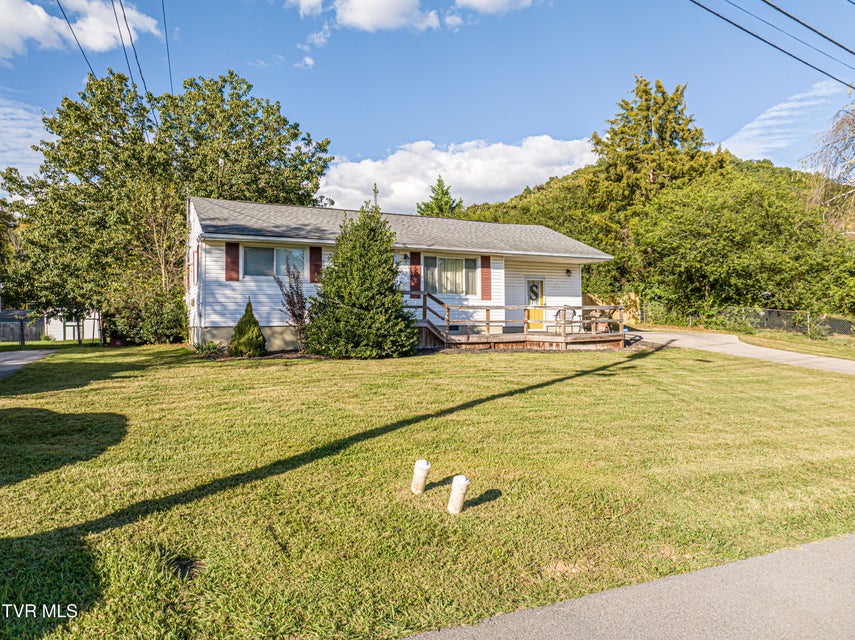 Photo #4: 2410 Stewart Street