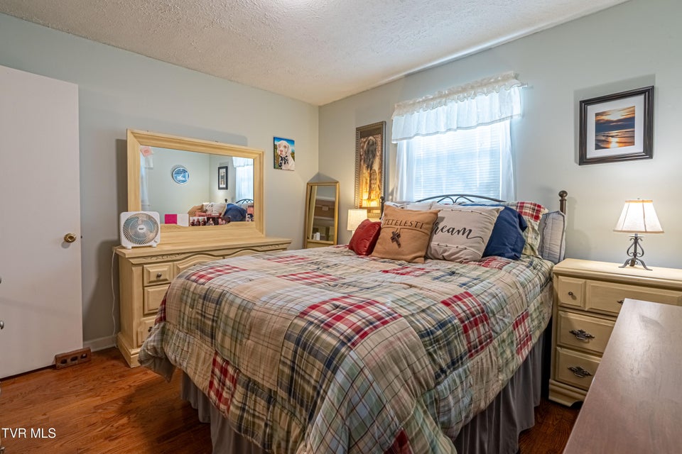 Photo #39: 2410 Stewart Street