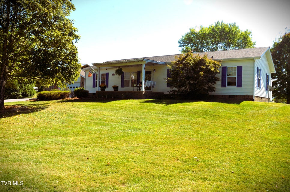 Photo #4: 231 Pine Street