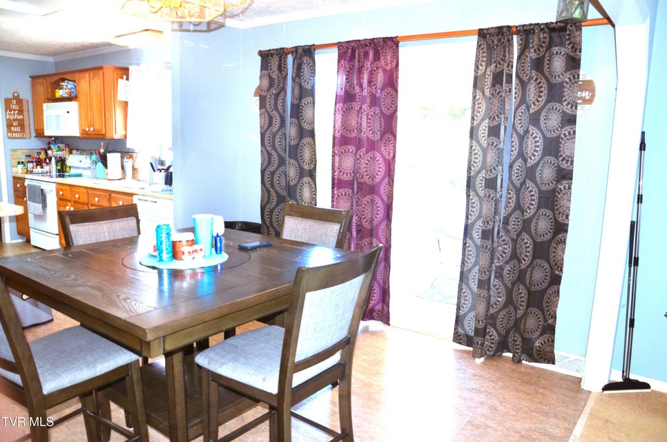 Photo #9: 231 Pine Street